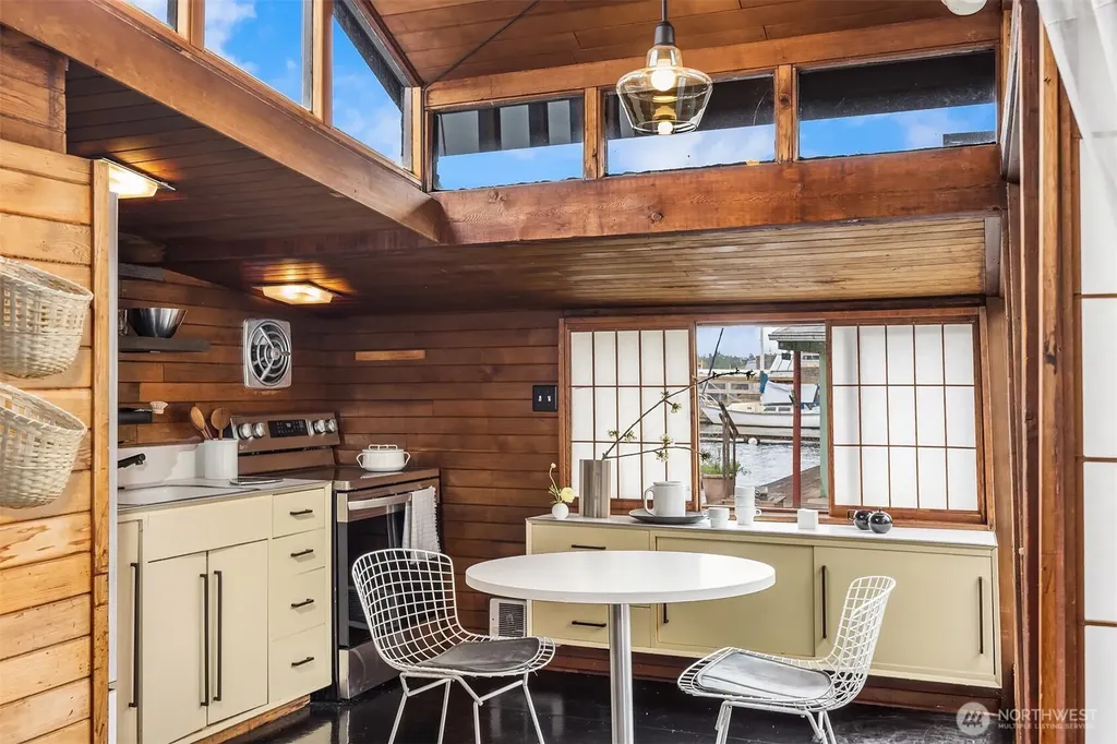 3130 Portage Bay Place E Seattle WA 98102