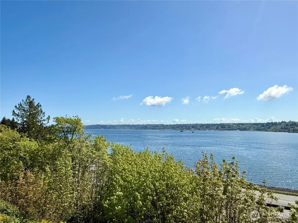1700 Sunn Fjord Lane Bremerton WA 98312