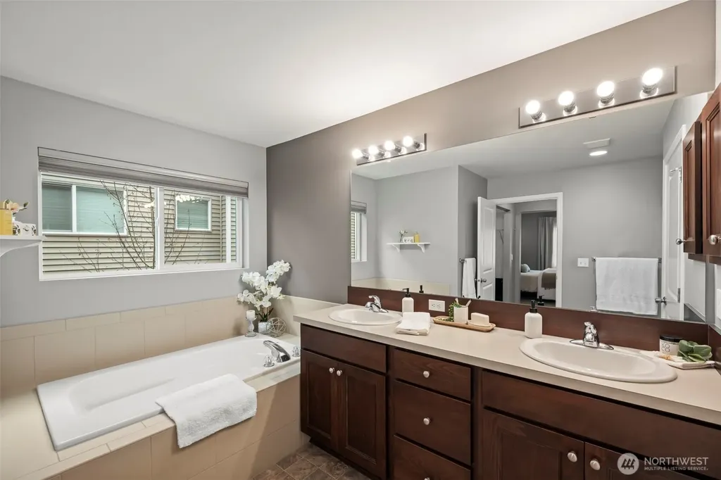11261 241st Place NE Redmond WA 98053