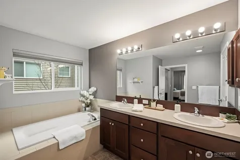 11261 241st Place NE Redmond WA 98053