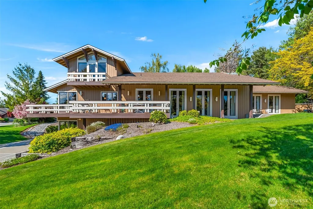 414 19th Street NE East Wenatchee WA 98802