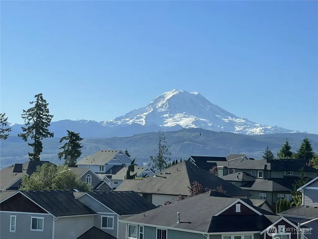 17023 139th Avenue E Puyallup WA 98374