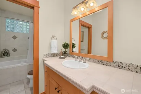 8789 Wood Duck Way Blaine WA 98230