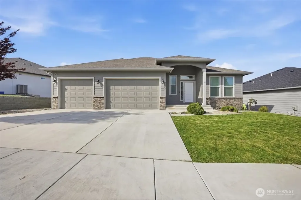 2652 W 44th Place Kennewick WA 99337