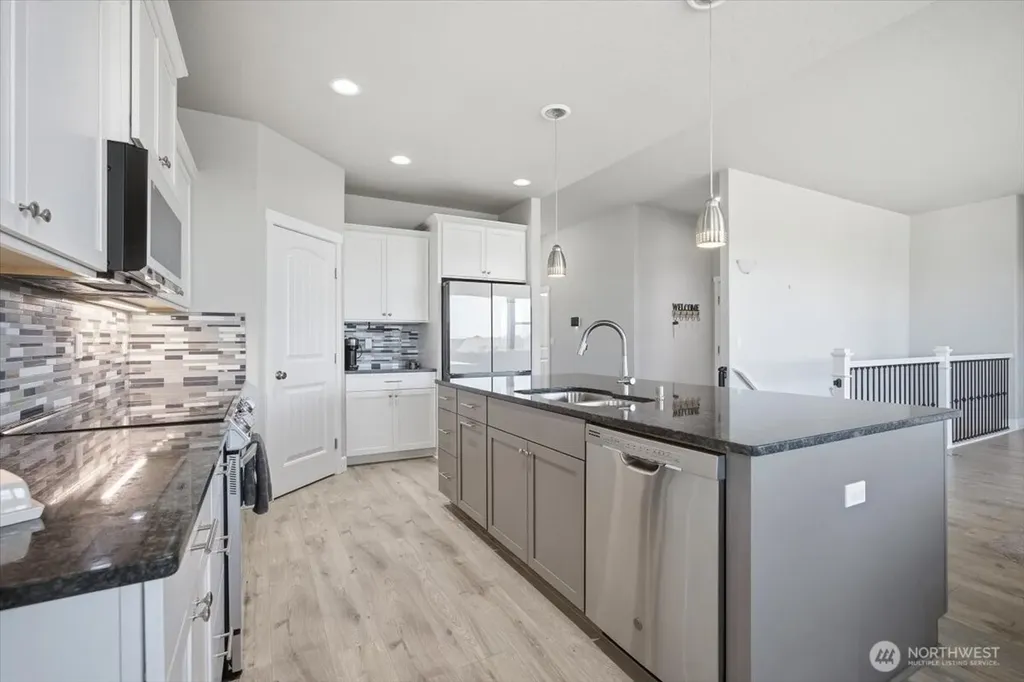 2652 W 44th Place Kennewick WA 99337