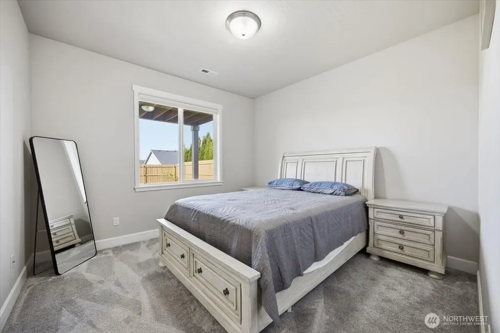 2652 W 44th Place Kennewick WA 99337