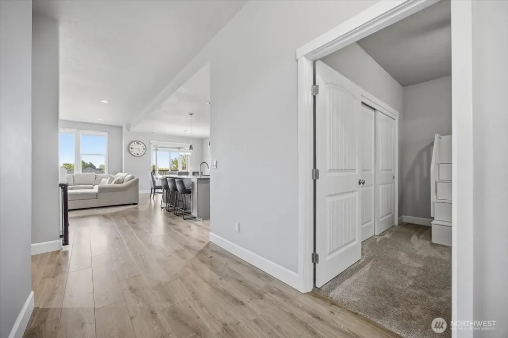 2652 W 44th Place Kennewick WA 99337