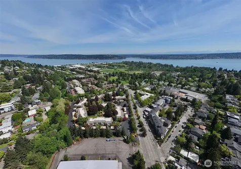 6343 Sand Point Way NE Seattle WA 98115