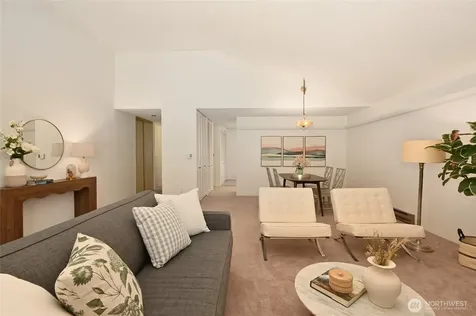 6343 Sand Point Way NE Seattle WA 98115