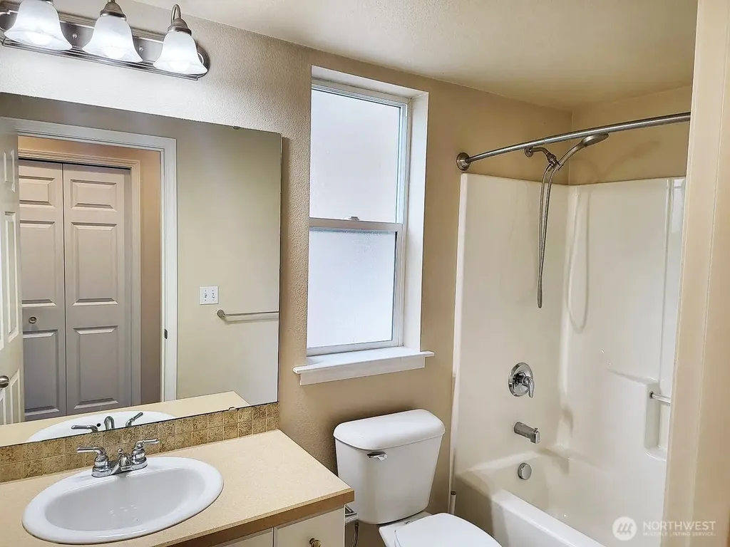 3301 Park Lane Mount Vernon WA 98274