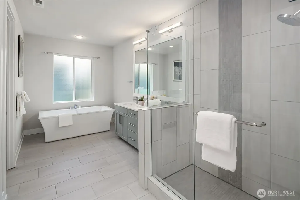 7226 NE 129th Street Kirkland WA 98034