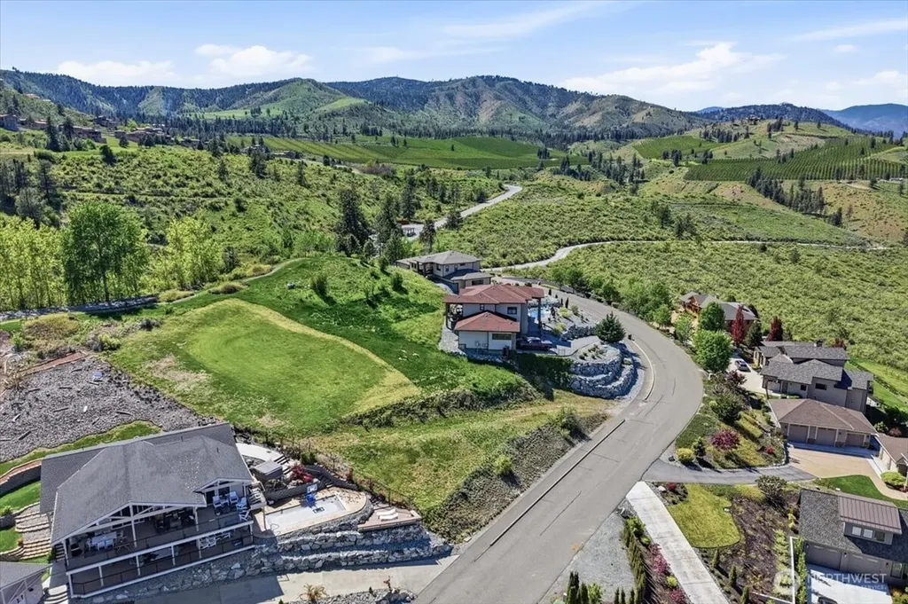 145 Mirabella Drive Chelan WA 98816