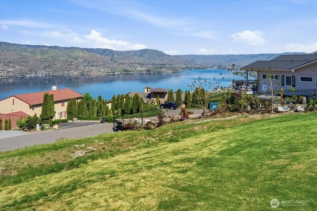 145 Mirabella Drive Chelan WA 98816