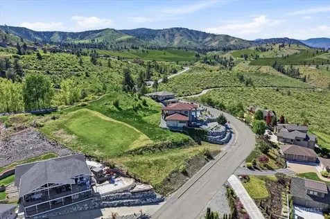 145 Mirabella Drive Chelan WA 98816