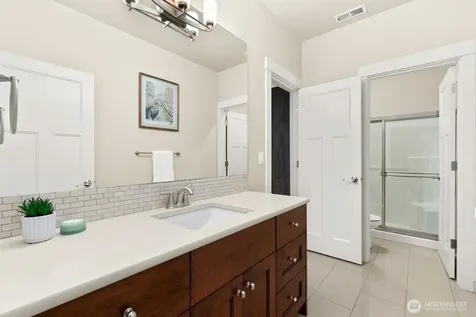 9026 NE 127th Place Kirkland WA 98034