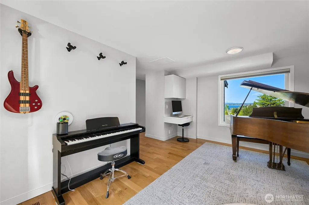 220 Bayside Road Bellingham WA 98225