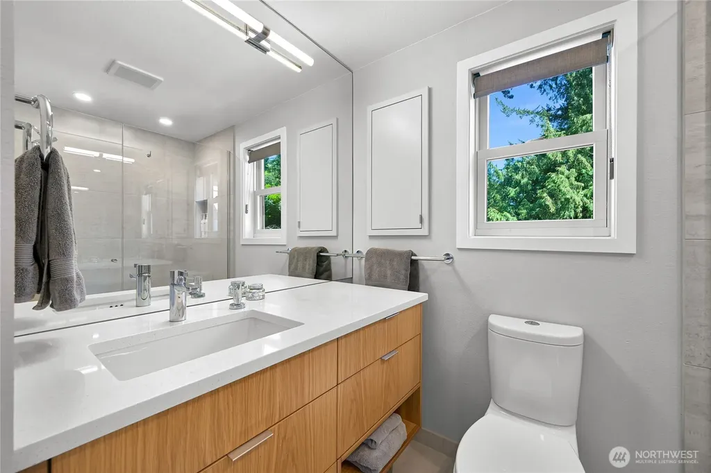 220 Bayside Road Bellingham WA 98225