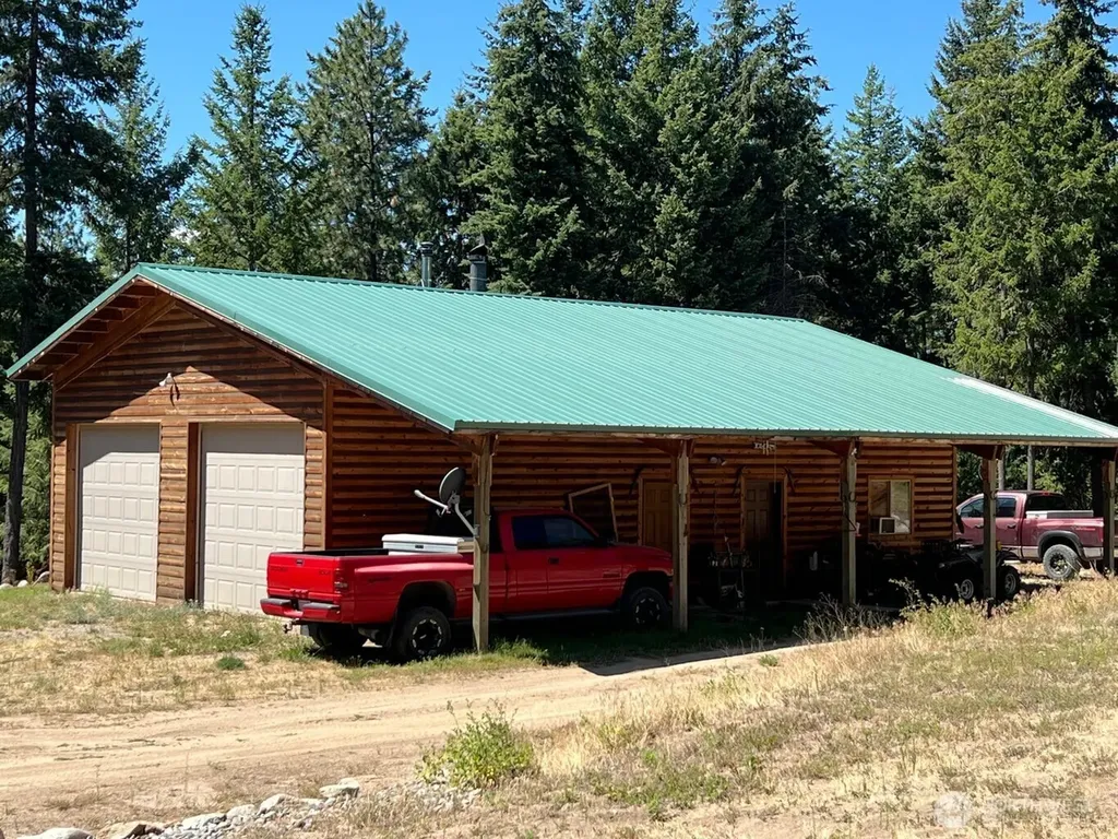 961 Seigel Hill Road Colville WA 99114
