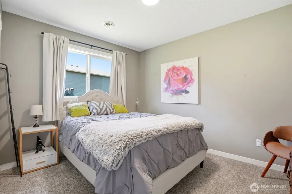 200 Red Hawk Drive Castle Rock WA 98611