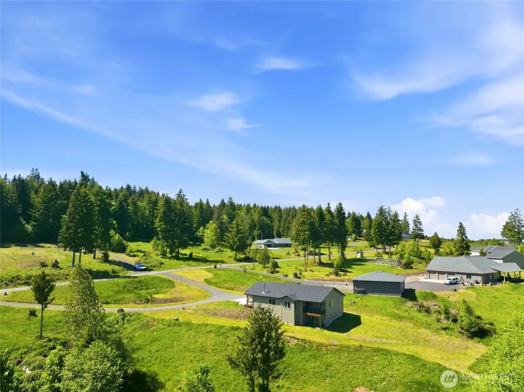 200 Red Hawk Drive Castle Rock WA 98611