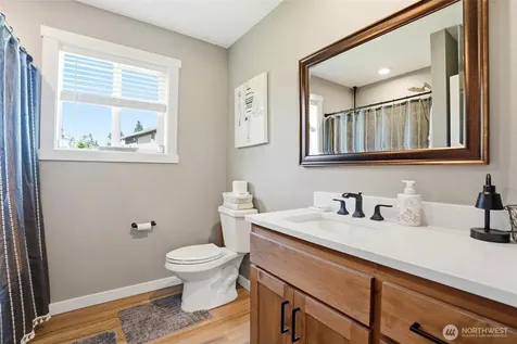 200 Red Hawk Drive Castle Rock WA 98611
