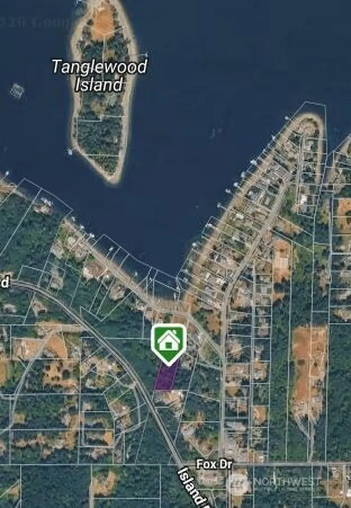 582 North Shore Boulevard Fox Island WA 98333
