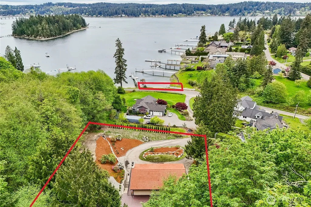 582 North Shore Boulevard Fox Island WA 98333