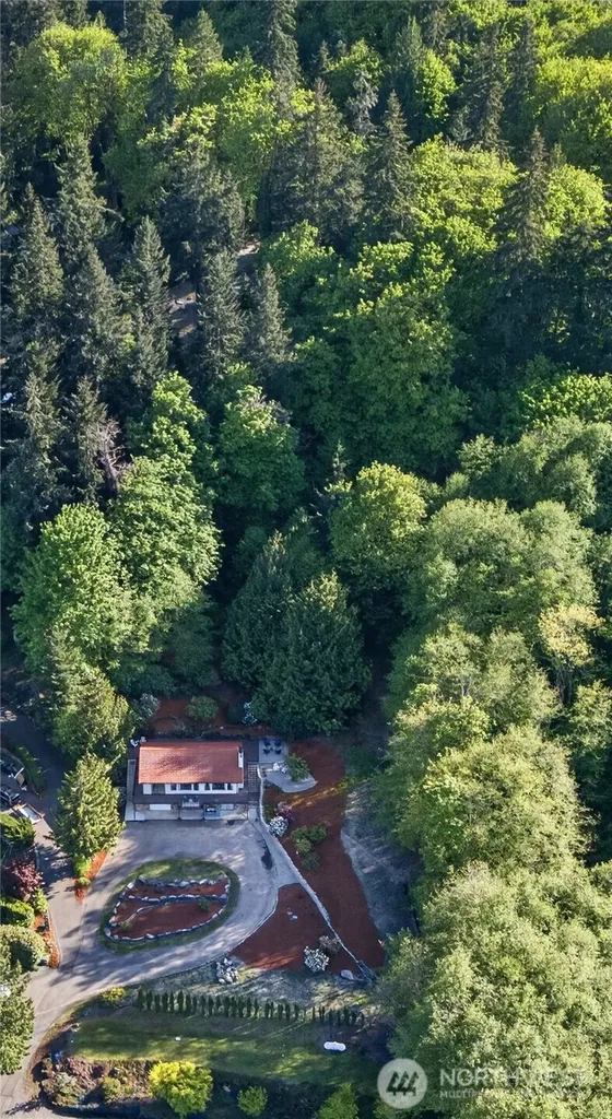 582 North Shore Boulevard Fox Island WA 98333