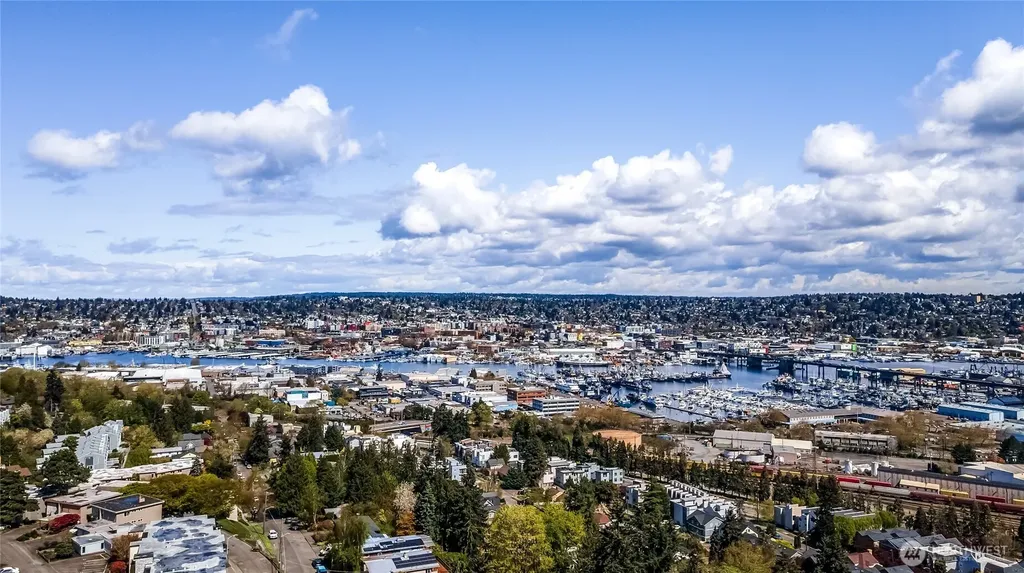 3424 25th Avenue W Seattle WA 98199