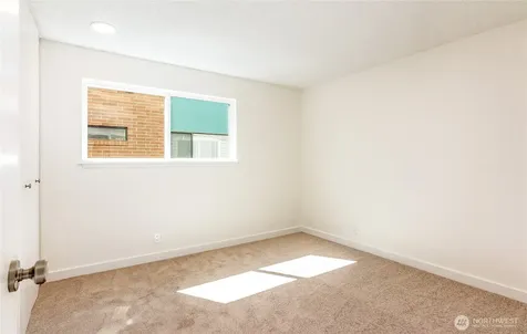 3424 25th Avenue W Seattle WA 98199