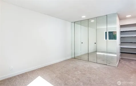 3424 25th Avenue W Seattle WA 98199