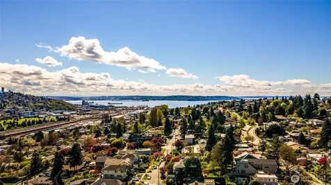 3424 25th Avenue W Seattle WA 98199