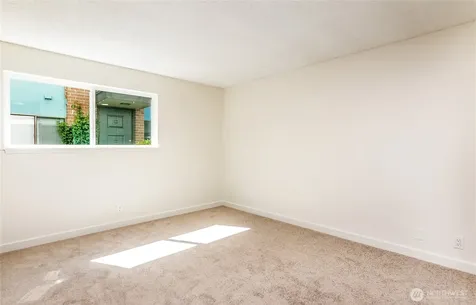 3424 25th Avenue W Seattle WA 98199