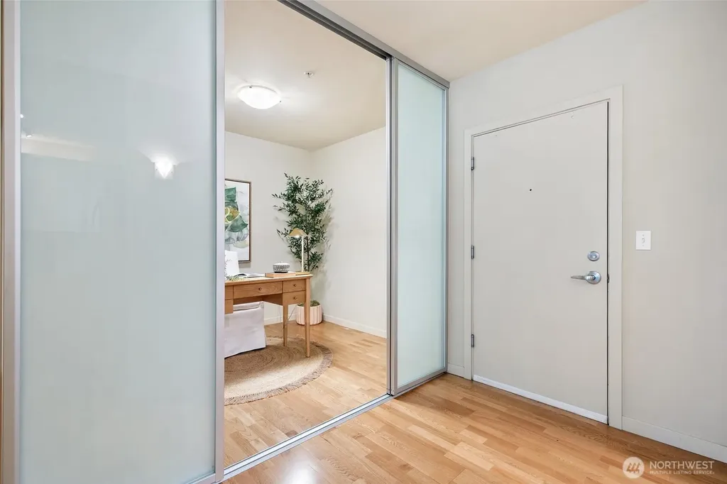 3104 Western Avenue Seattle WA 98121