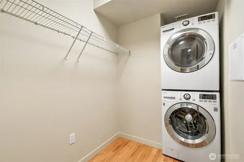 3104 Western Avenue Seattle WA 98121