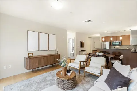 3104 Western Avenue Seattle WA 98121