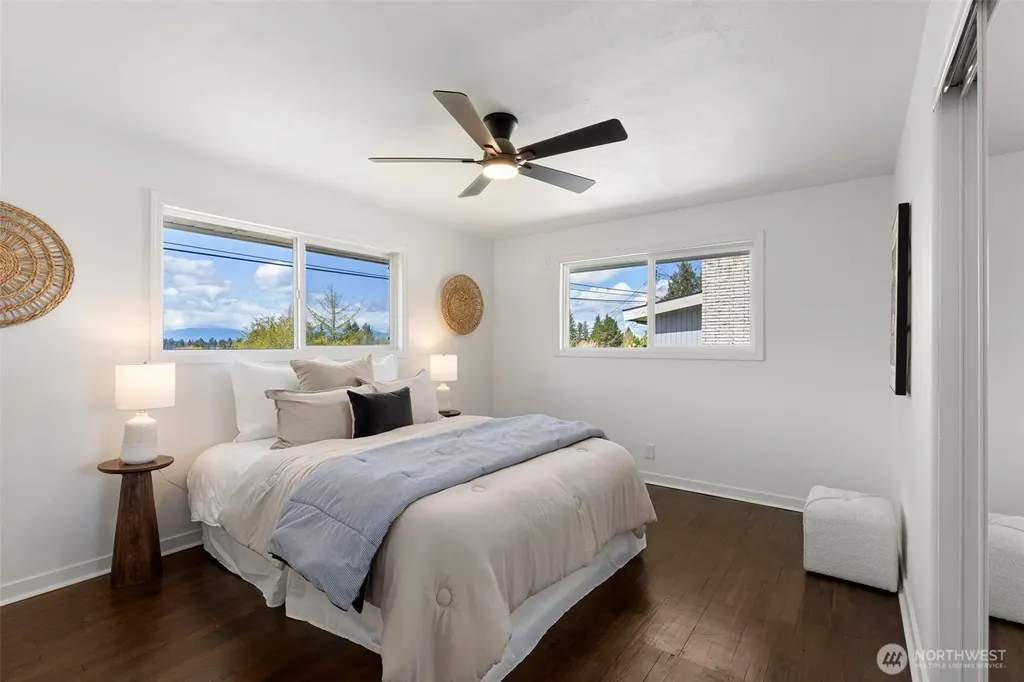 3518 Petersville Road NE Bremerton WA 98310