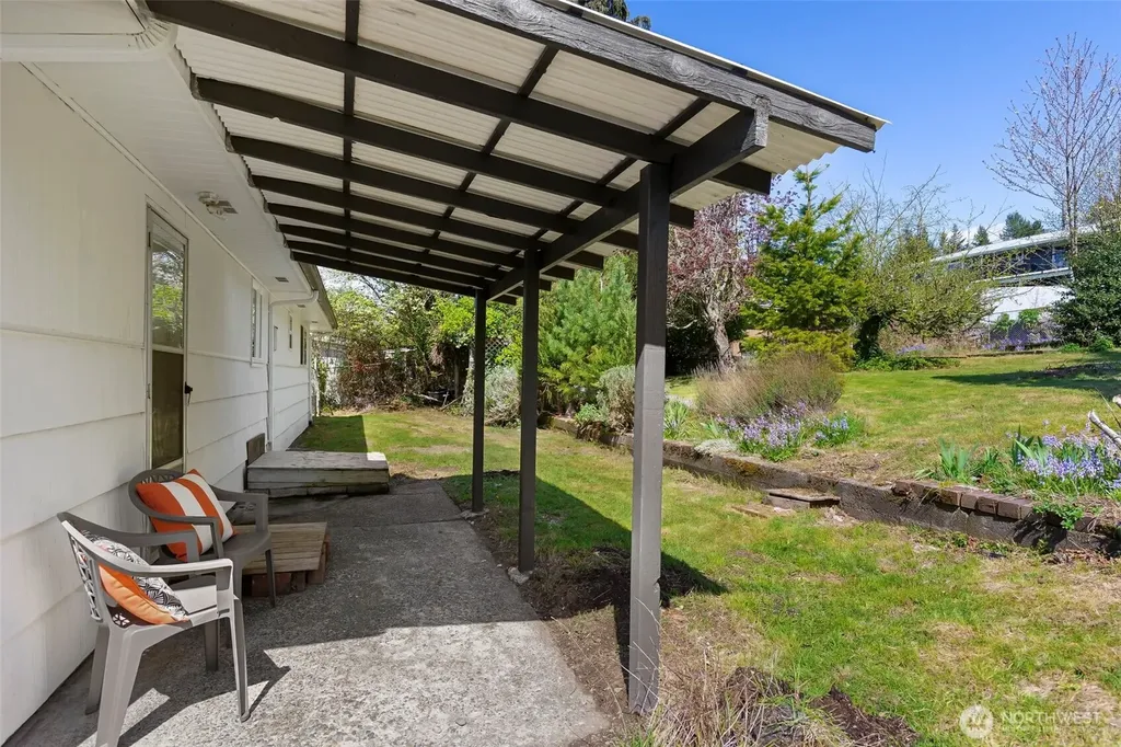 3518 Petersville Road NE Bremerton WA 98310