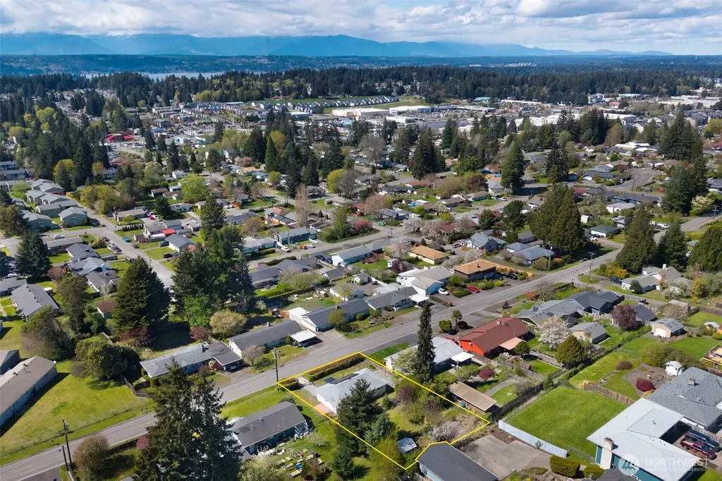 3518 Petersville Road NE Bremerton WA 98310