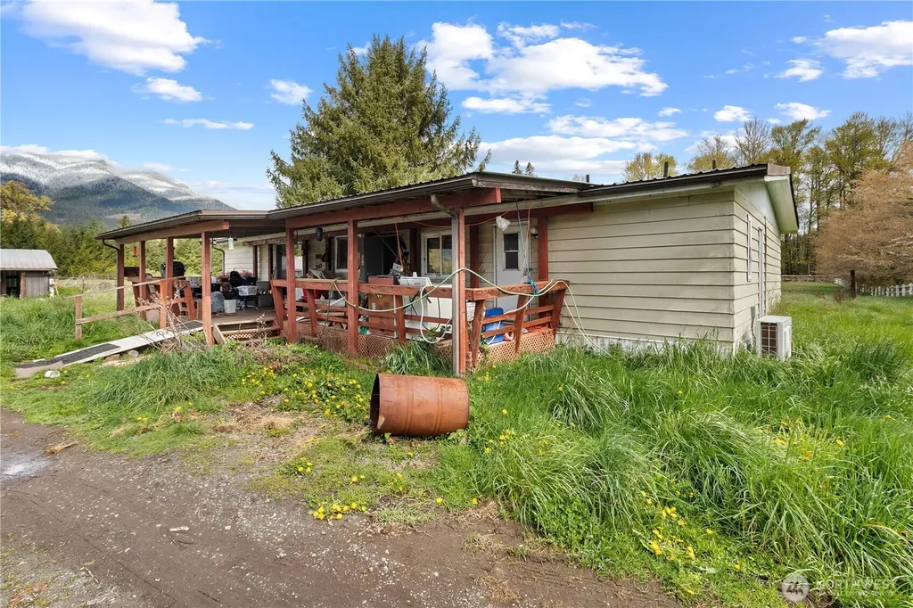 302 State Route 131 Randle WA 98377