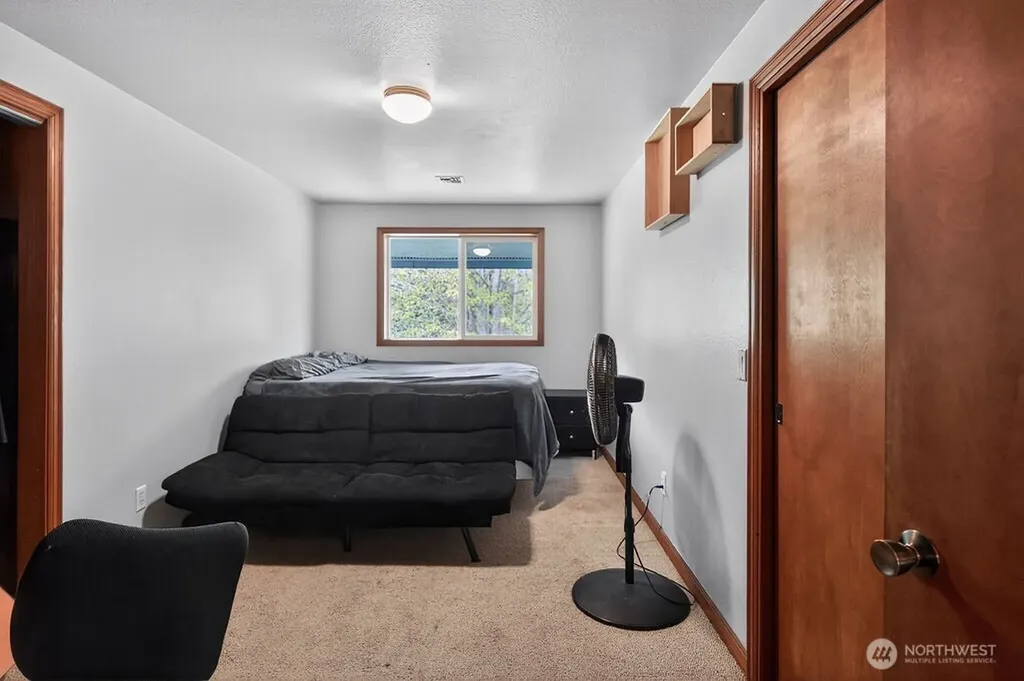 91 W Goforth Road Sequim WA 98382