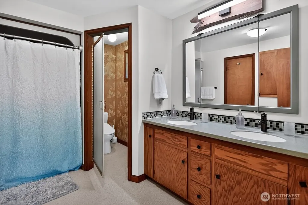 91 W Goforth Road Sequim WA 98382