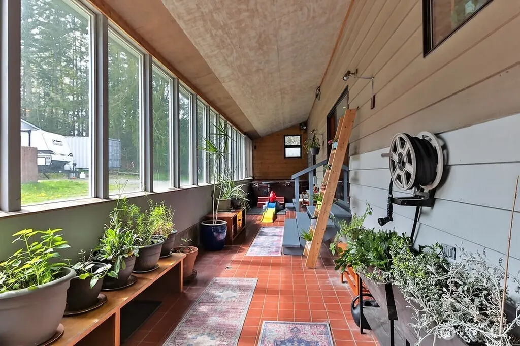 91 W Goforth Road Sequim WA 98382