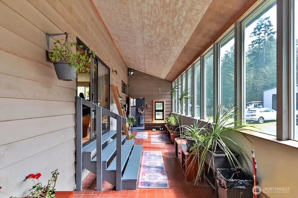 91 W Goforth Road Sequim WA 98382
