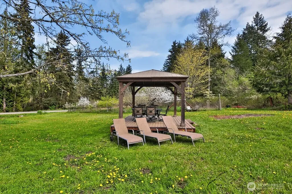 91 W Goforth Road Sequim WA 98382