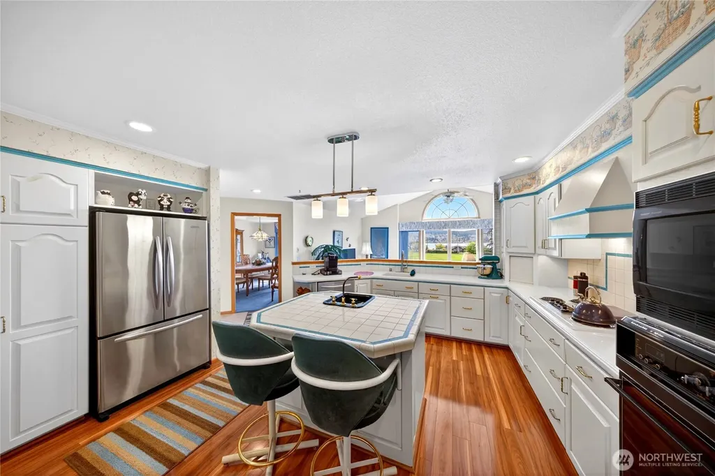 4603 S Shore Drive Anacortes WA 98221