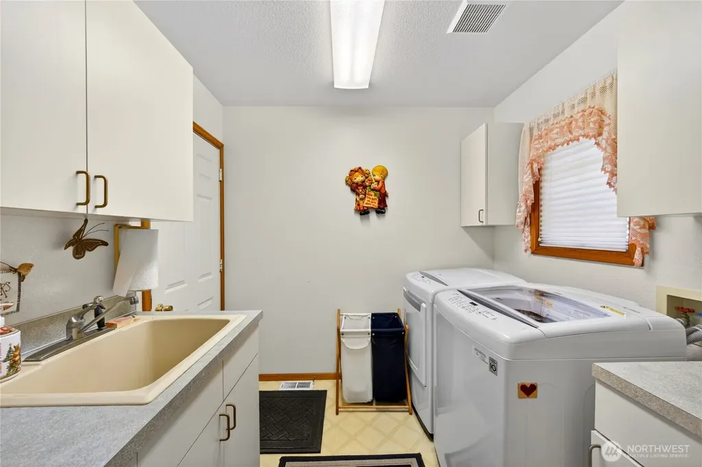 4603 S Shore Drive Anacortes WA 98221
