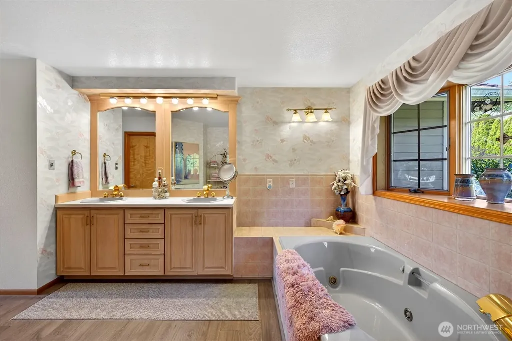 4603 S Shore Drive Anacortes WA 98221