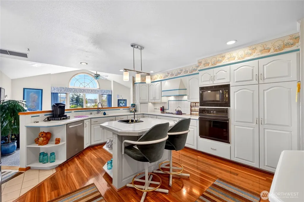 4603 S Shore Drive Anacortes WA 98221