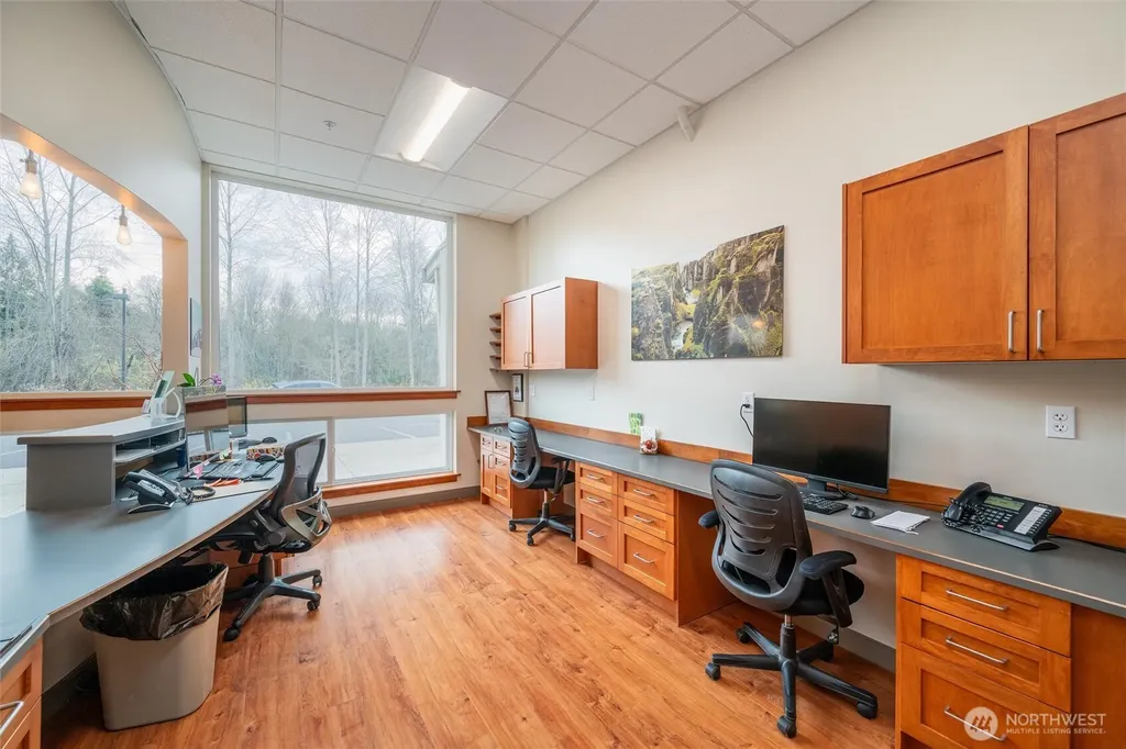 905 Squalicum Way Bellingham WA 98225